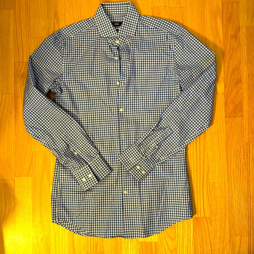 Hugo Boss slim fit size 15 blue button down worn once